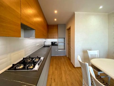 квартира за адресою Олега Антонова вул. (Карла Маркса), 13в