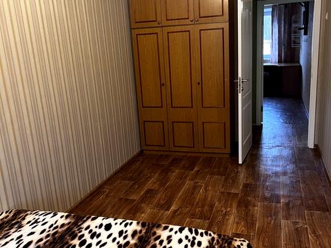 квартира за адресою Дніпро, Богдана Хмельницького просп. (Героїв Сталінграда), 4-Б