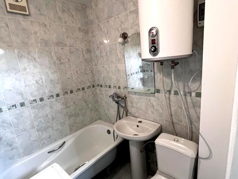 квартира за адресою Дніпро, Богдана Хмельницького просп. (Героїв Сталінграда), 4-Б