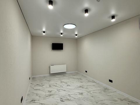 комерційна за адресою Валерія Самофалова вул. (Каманіна), 16-А/6