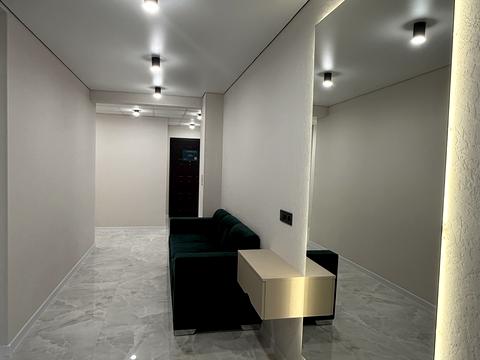 комерційна за адресою Валерія Самофалова вул. (Каманіна), 16-А/6