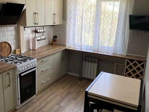 квартира за адресою Довженка вул., 3