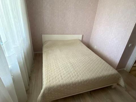 квартира за адресою Довженка вул., 3