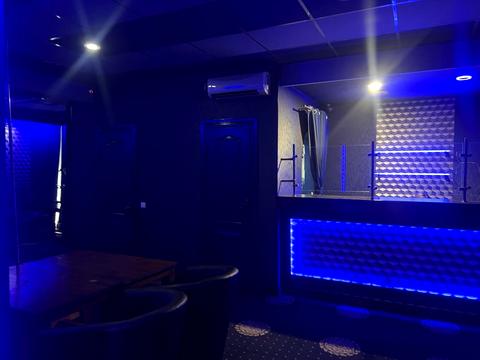 комерційна за адресою Дмитра Яворницького вул., 8