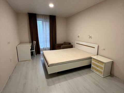 квартира за адресою Левка Лук'яненка вул. (Василя Жуковського), 16, 18, 20, 24