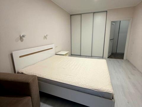 квартира за адресою Левка Лук'яненка вул. (Василя Жуковського), 16, 18, 20, 24