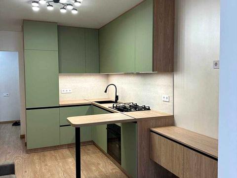 квартира по адресу Співдружності ул., 8