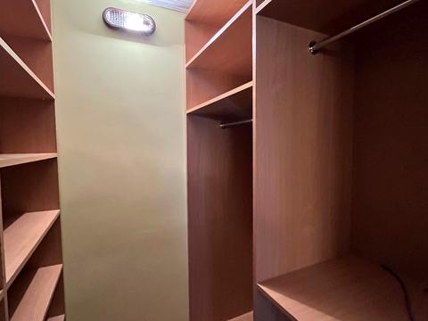 квартира по адресу Андрея Чайковского ул., 40