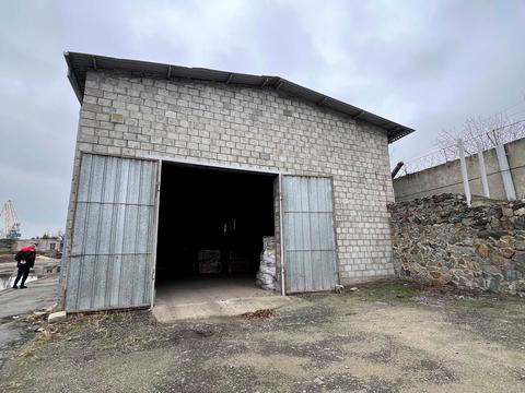 комерційна за адресою Верстова вул., 31