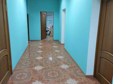 комерційна за адресою Академічна вул. (Піонерська), 20б