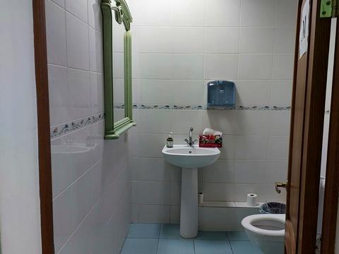 комерційна за адресою Академічна вул. (Піонерська), 20б