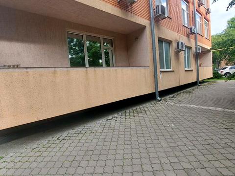 комерційна за адресою Академічна вул. (Піонерська), 20б