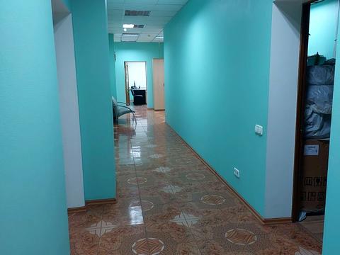 комерційна за адресою Академічна вул. (Піонерська), 20б