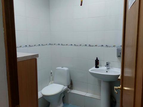 комерційна за адресою Академічна вул. (Піонерська), 20б