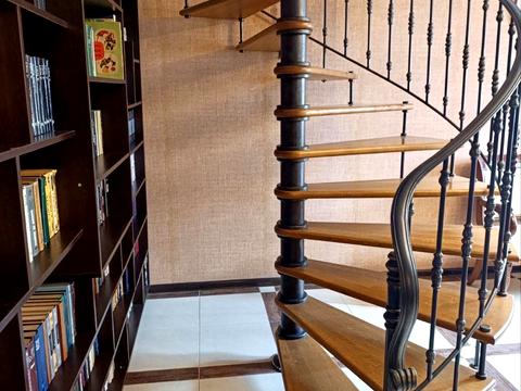 квартира по адресу Академика Королёва ул., 81/8