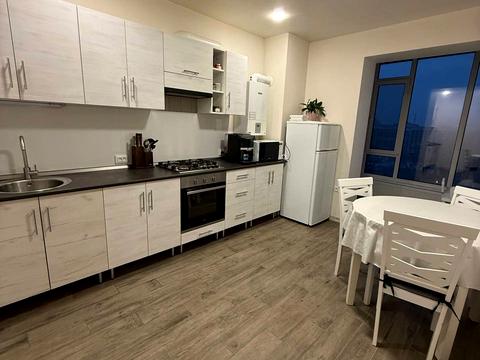 квартира за адресою Левка Лук'яненка вул. (Василя Жуковського), 16, 18, 20, 24