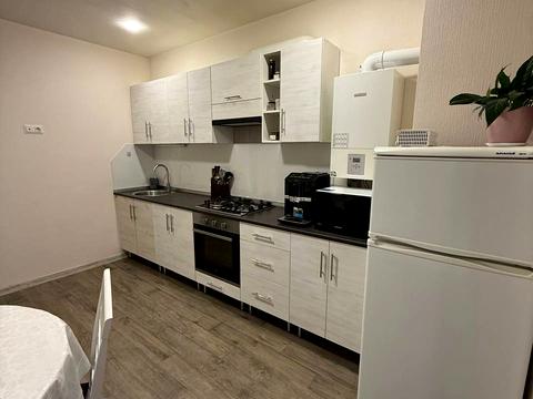 квартира за адресою Левка Лук'яненка вул. (Василя Жуковського), 16, 18, 20, 24