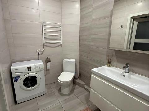 квартира за адресою Левка Лук'яненка вул. (Василя Жуковського), 16, 18, 20, 24