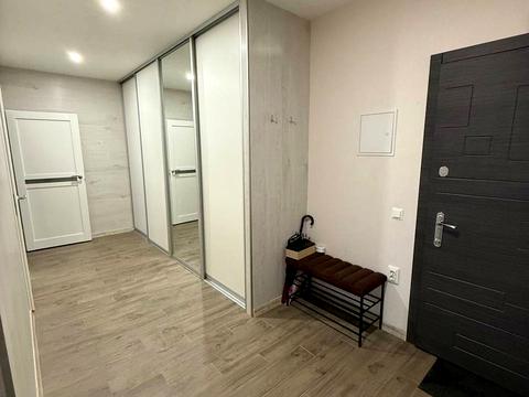 квартира за адресою Левка Лук'яненка вул. (Василя Жуковського), 16, 18, 20, 24