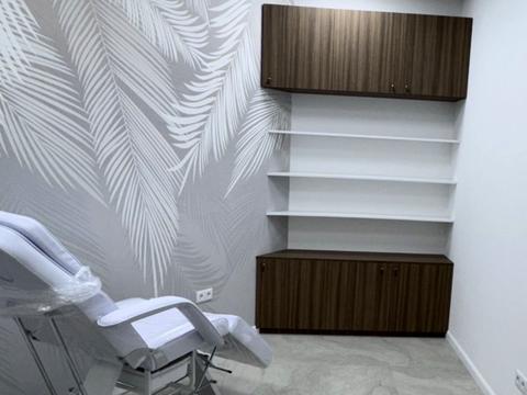 коммерческая по адресу Соборная пл. (Октябрьская), 14