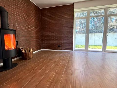 будинок за адресою с. Паланки, Коновальця, 40