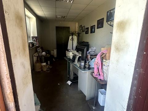 комерційна за адресою Промислова вул., 2