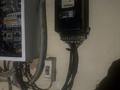 комерційна за адресою Промислова вул., 2