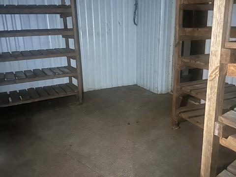 комерційна за адресою Промислова вул., 2