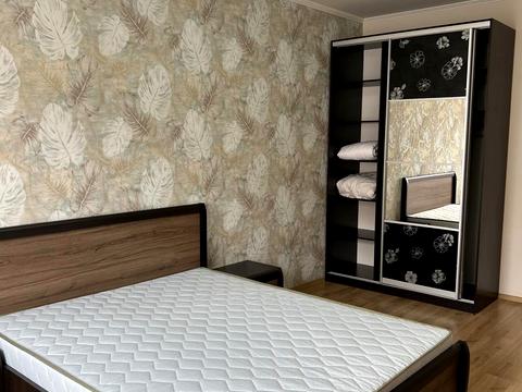 квартира за адресою Олександра Хіри вул., 9