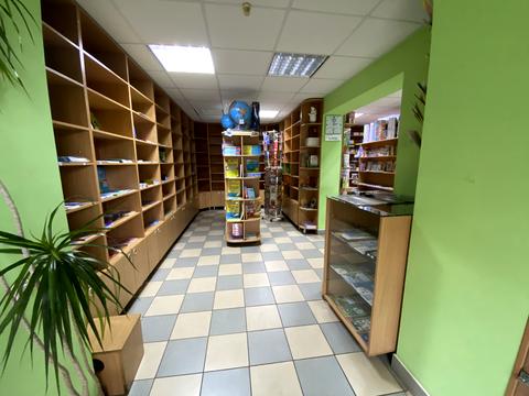 комерційна за адресою Свято-Миколаївська вул. (Леніна), 28