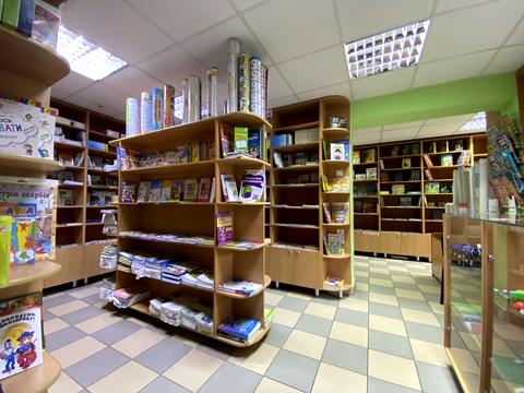 комерційна за адресою Свято-Миколаївська вул. (Леніна), 28