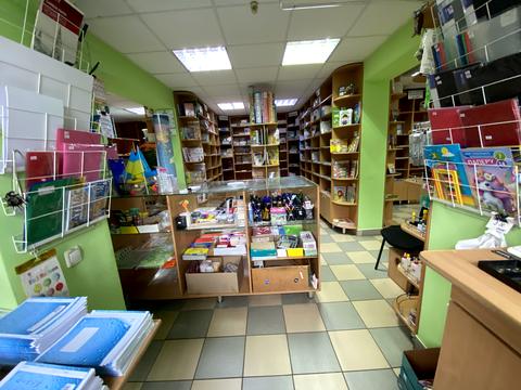 комерційна за адресою Свято-Миколаївська вул. (Леніна), 28