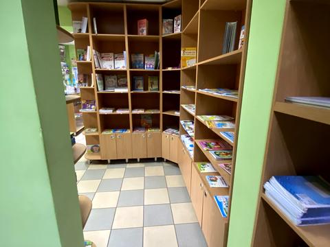 комерційна за адресою Свято-Миколаївська вул. (Леніна), 28