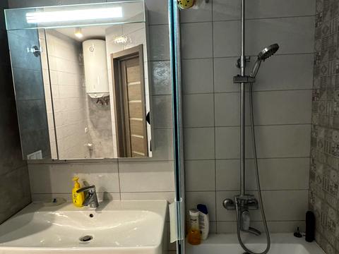 квартира за адресою авиатор, 1