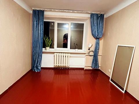 кімната за адресою Бальзаківська, 2/52