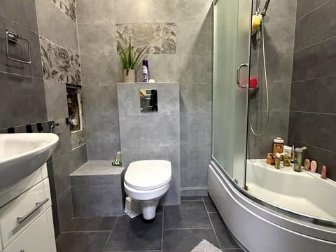 квартира за адресою Володимира Івасюка вул., 10