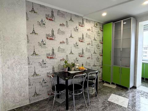 квартира за адресою Володимира Івасюка вул., 10