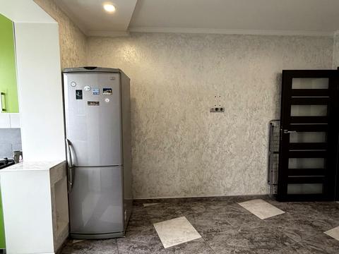 квартира за адресою Володимира Івасюка вул., 10