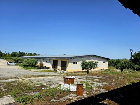 комерційна за адресою Юрія Федьковича вул., 3