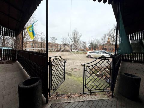 комерційна за адресою Алмазна вул. (Погребняка), 18