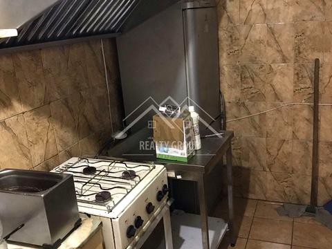 комерційна за адресою Алмазна вул. (Погребняка), 18