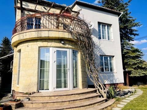 будинок за адресою Володимира Івасюка вул.