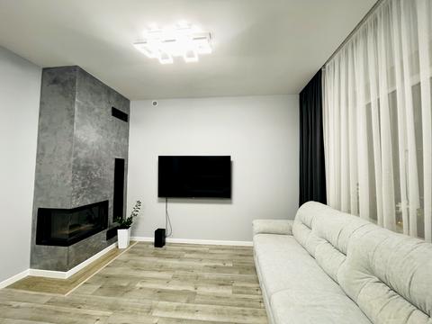 будинок за адресою В'ячеслава Чорновола вул.