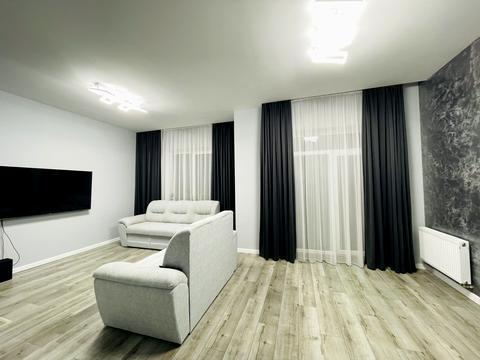 будинок за адресою В'ячеслава Чорновола вул.