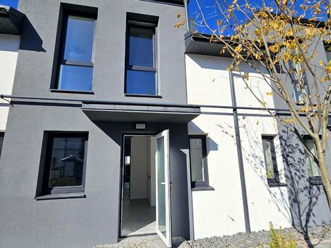 дом по адресу 22-го Января ул.