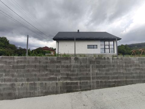 будинок за адресою Центральна вул.