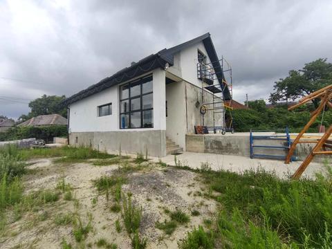 будинок за адресою Центральна вул.