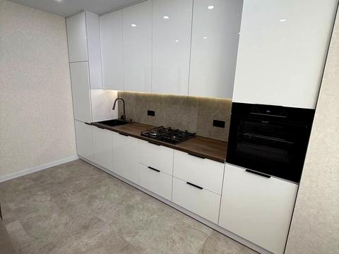 квартира за адресою Свободи вул., 10