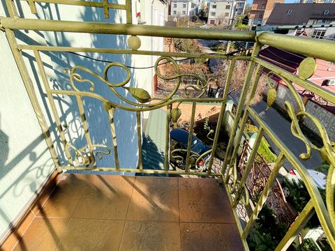 будинок за адресою Салютна вул.