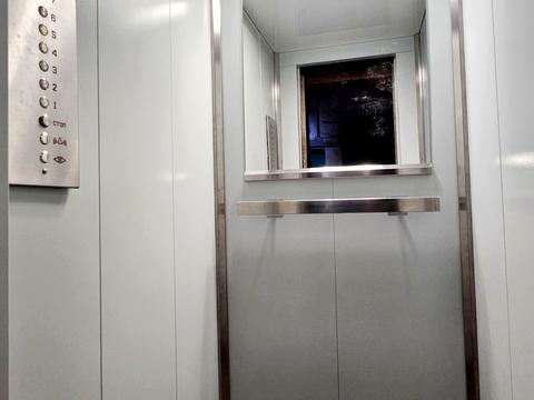 квартира за адресою Наддніпрянський просп. (50 років СРСР), 1Г